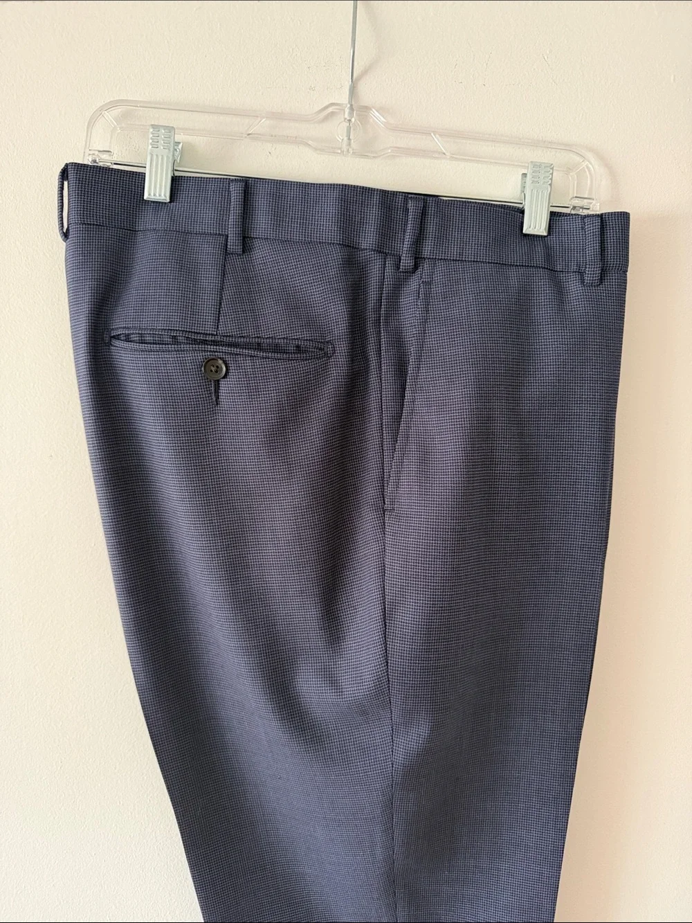 Alton Lane Men's 100% Wool 2-Piece Suit Blue Micro-Check 42R 38x29 W/Garment Bag
